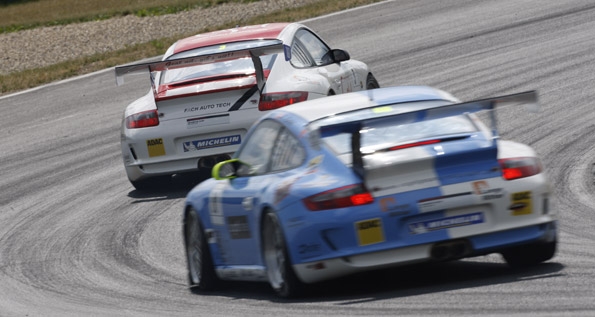 OnlineFotoservice.de Gewinnspiel: Adrenalin pur für 10 Gewinner beim Porsche Sports Cup 2011 -