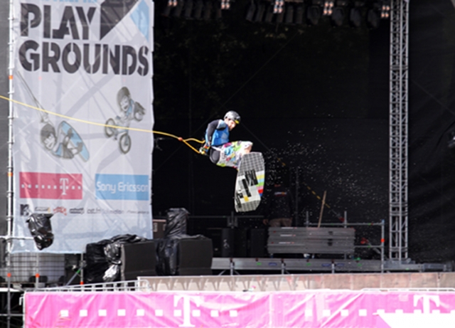 NICE Productions GmbH begrüßt den dreifachen Wakeboard-Weltmeister Bernhard Hinterberger als neuen NICE Productions GmbH begrüßt den dreifachen Wakeboard-Weltmeister Bernhard Hinterberger als neuen