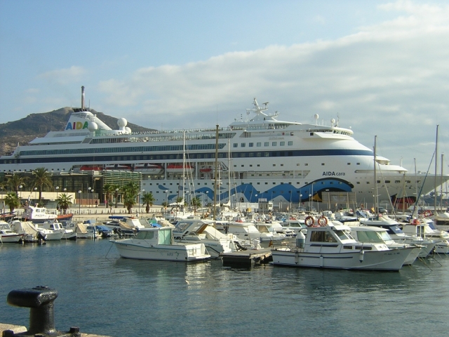 Kozica Reisen mit Kreuzfahrtbroschüre 2011:
