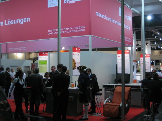 Welcon stellt Massagesessel für die Cebit 2011 zur Verfügung Welcon stellt Massagesessel für die Cebit 2011 zur Verfügung