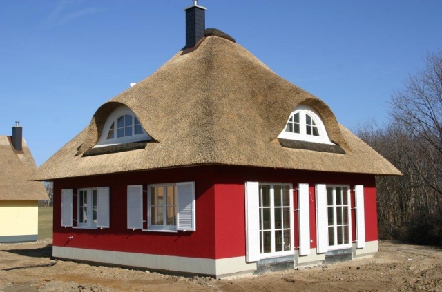 Reethaus am Meer mit Kamin Neu nur ca 200 m zum herrl weissen flachen Badestrand - kilometerlang - n Reethaus am Meer mit Kamin Neu nur ca 200 m zum herrl weissen flachen Badestrand - kilometerlang - n