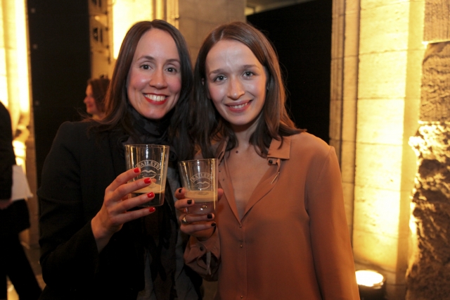 Unvergessliche Momente mit Freunden: BAILEYS und das Berliner Fashionlabel mongrels in common touren Unvergessliche Momente mit Freunden: BAILEYS und das Berliner Fashionlabel mongrels in common touren