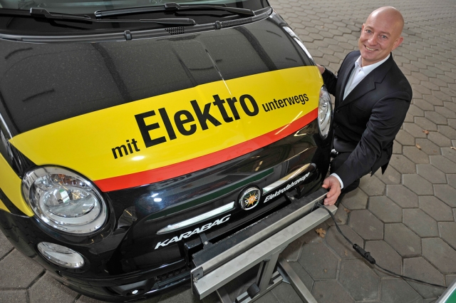 Elektromobilität Made in Hamburg: KARABAG-Elektrofahrzeuge an Spitzenunternehmen der Hamburger Wirts Elektromobilität Made in Hamburg: KARABAG-Elektrofahrzeuge an Spitzenunternehmen der Hamburger Wirts