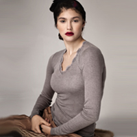 Die ultra-feinen Sonja Kiefer-Shirts sind absolute Top Fashion hand-made in Germany.