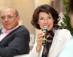 Eventmoderation ist keine Hexerei: Moderieren für Bühne, Podium und Kongress lässt sich professionel