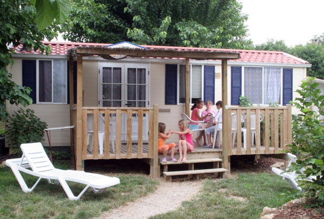 Urlaub im exklusiven Mobilheim und komfortablen Bungalowzelt boomt: Veranstalter von Campingreisen r Urlaub im exklusiven Mobilheim und komfortablen Bungalowzelt boomt: Veranstalter von Campingreisen r