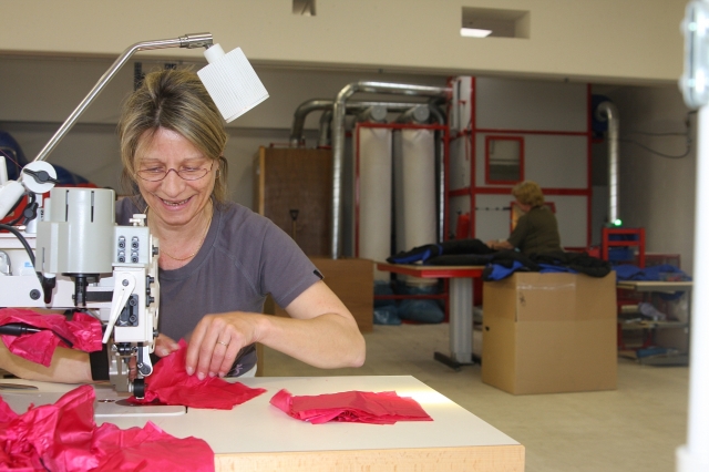 Volle Produktionskraft voraus: Outdoor-Spezialist Yeti zieht in eine neue Manufaktur Volle Produktionskraft voraus: Outdoor-Spezialist Yeti zieht in eine neue Manufaktur