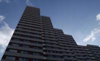 Hochhaus am Platz der Vereinten Nationen – stadt im ohr