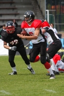 Benjamin Mentges, Quarterback der Cologne Falcons Juniors, in Aktion. © Kurt Tillmann