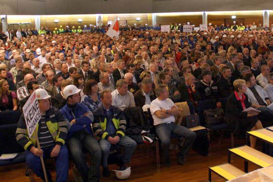 1.200 Mitarbeiter und Unternehmer kamen zum Baustoff-Gipfel 1.200 Mitarbeiter und Unternehmer kamen zum Baustoff-Gipfel