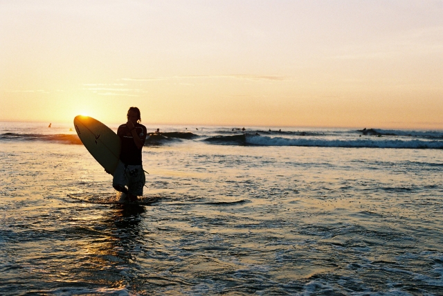 Wavetours läutet die Surfsaison ein: Zwei Spanien-Specials für frühe Vögel und Surf-Yogis. Wavetours läutet die Surfsaison ein: Zwei Spanien-Specials für frühe Vögel und Surf-Yogis.