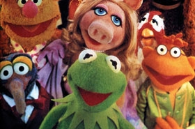 GERNSEHCLUB: NILZ BOKELBERG UND THOMAS NICOLAI PRÄSENTIEREN STOLZ - DIE MUPPET SHOW STAFFEL 3