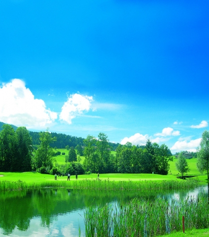 Grenzenloses Golfvergnügen im Bregenzerwald Grenzenloses Golfvergnügen im Bregenzerwald