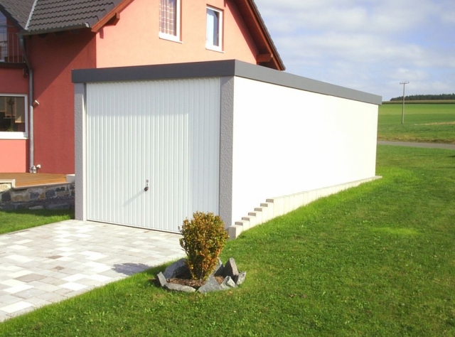 Der beste Vorsatz fürs neue Grundstück: Die Fertiggarage von Exklusiv-Garagen Der beste Vorsatz fürs neue Grundstück: Die Fertiggarage von Exklusiv-Garagen