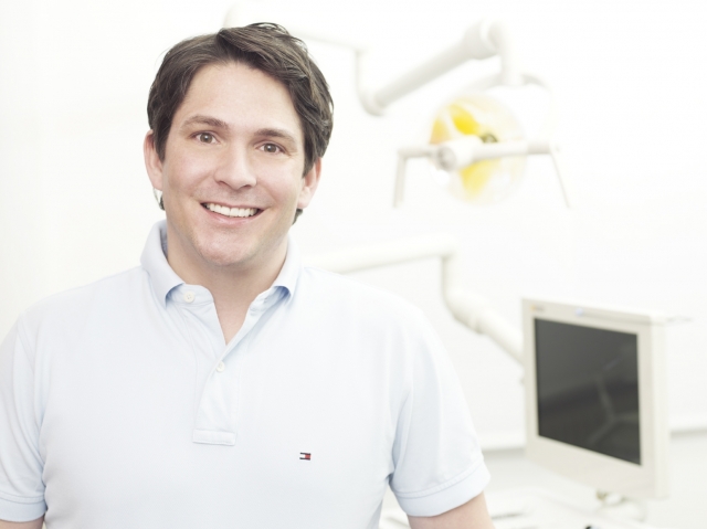 MAXiDENT, Krefeld: Preiswerter Zahnersatz MAXiDENT, Krefeld: Preiswerter Zahnersatz