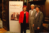 Ulrich Wujanz und seine Frau Christiane mit Heidemarie Wieczorek-Zeul. Ulrich Wujanz und seine Frau Christiane mit Heidemarie Wieczorek-Zeul.