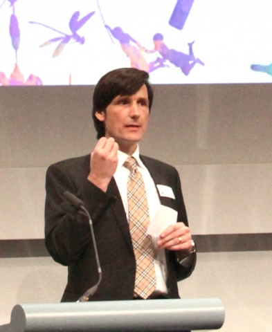 Olaf Hartmann spricht bei Werbe-Festival in Prag Olaf Hartmann spricht bei Werbe-Festival in Prag