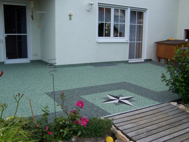 Natursteinteppich als Geheimtipp für Balkon- und Terrassensanierung Natursteinteppich als Geheimtipp für Balkon- und Terrassensanierung