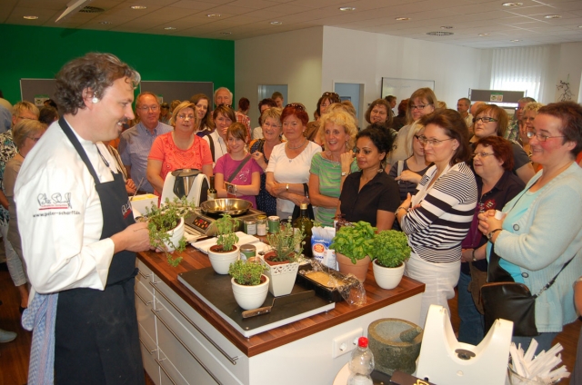 Erfolgreiche Neueröffnung des Thermomix Studios in Pforzheim Erfolgreiche Neueröffnung des Thermomix Studios in Pforzheim