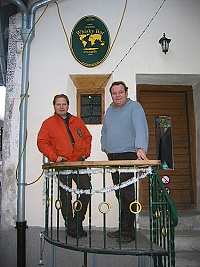 von links: Firmengründer Gunter Sommer mit Andrea Cammineci, Inhaber Wine & Spirit Partner