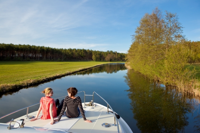 Feiertage auf einem Hausboot genießen Feiertage auf einem Hausboot genießen