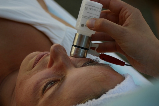 Mesoporation: Vorstellung der innovativen Anti-Aging Behandlung am Tag der offenen Tür bei Cosmedes Mesoporation: Vorstellung der innovativen Anti-Aging Behandlung am Tag der offenen Tür bei Cosmedes