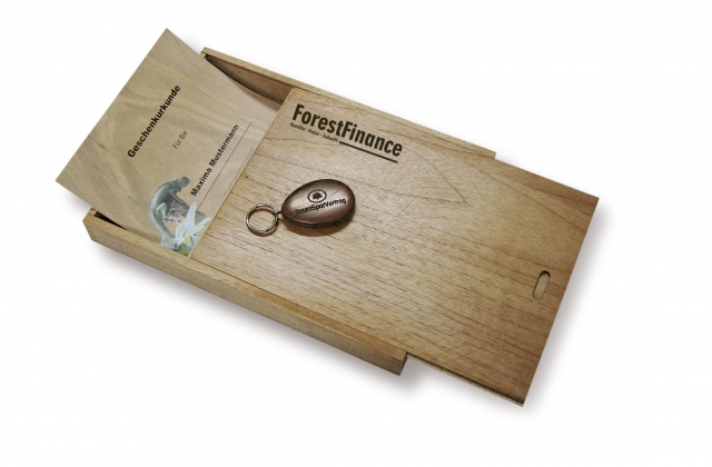 Konfirmationsgeschenke mit nachhaltigem Sinn: GeschenkBaum und BaumSparVertrag Konfirmationsgeschenke mit nachhaltigem Sinn: GeschenkBaum und BaumSparVertrag