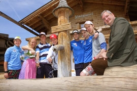 ÖSTERREICHISCHE SKISPRINGER DAHEIM BEIM STANGLWIRT