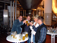 Prost! Auf gute Zusammenarbeit!