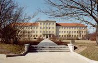 Staatliche Studienakademie Leipzig: Duales Studiensystem vereint Theorie und betriebliche Praxis. Staatliche Studienakademie Leipzig: Duales Studiensystem vereint Theorie und betriebliche Praxis.