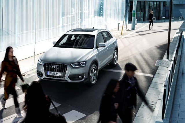 CLANMO setzt Audi Q3 iSpecial für iPhone und Android um CLANMO setzt Audi Q3 iSpecial für iPhone und Android um