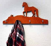 Edle Holzgarderobe aus Multiplex Edle Holzgarderobe aus Multiplex