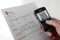 Durch einfaches Fotografieren des QR-Codes sind Verlader und Spediteure jederzeit über den Status ei