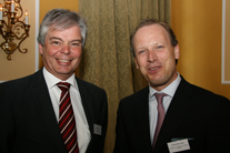 Frank Patt, Leiter Key Account & Projekt-Management der easycash und Referent Kai-Christian Claus vo