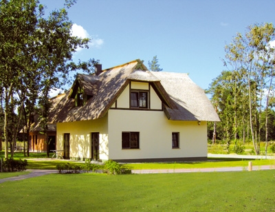 Neue Reetdachhäuser auf der Insel Usedom Neue Reetdachhäuser auf der Insel Usedom
