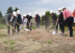 Spatenstich des neuen Betreuungszentrums von WÖRZ+HELBIG in Teutschenthal Spatenstich des neuen Betreuungszentrums von WÖRZ+HELBIG in Teutschenthal