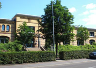 Das 1890 errichtete und 1997 denkmalgerecht sanierte Bürogebäude 