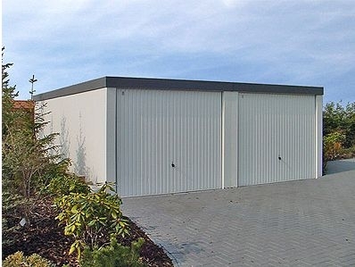 Wenn Eis das Auto zerschlägt: Eine Fertiggarage von Exklusiv-Garagen schützt Wenn Eis das Auto zerschlägt: Eine Fertiggarage von Exklusiv-Garagen schützt