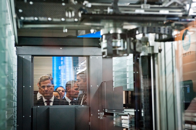 Rowa Vmax beeindruckt Außenminister Westerwelle Rowa Vmax beeindruckt Außenminister Westerwelle