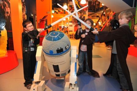 LEGO City Space+Star Wars im LEGOLAND Discovery Centre Berlin ( www oliver-walterscheid de) LEGO City Space+Star Wars im LEGOLAND Discovery Centre Berlin ( www oliver-walterscheid de)