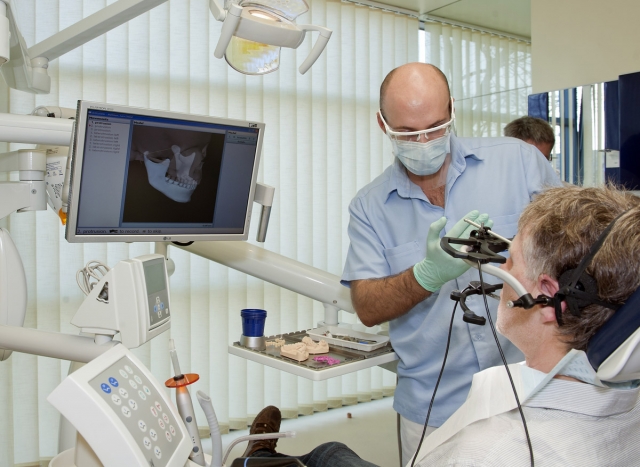 Die Budapester Zahnklinik Kreativ Dental erweitert umfangreiche Garantie Die Budapester Zahnklinik Kreativ Dental erweitert umfangreiche Garantie