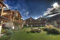 Ansicht Chalet-Dorf - © Hadju Blazs (Post Alpina)