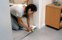 Pattex Teppich und PVC Reparatur-Kleber zur Reparatur loser Teppichnähte. Foto: Henkel Pattex Pattex Teppich und PVC Reparatur-Kleber zur Reparatur loser Teppichnähte. Foto: Henkel Pattex