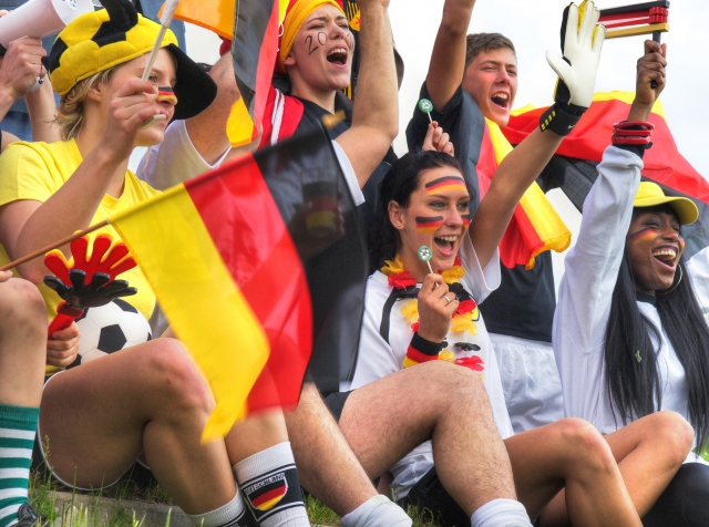 Frauen-WM 2011: Augen auf beim Public Viewing