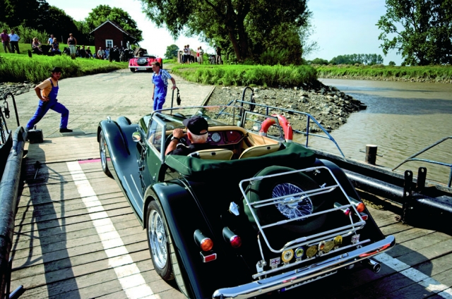 Herrliche Aussichten für Automobil- und Motorrad-Enthusiasten. Herrliche Aussichten für Automobil- und Motorrad-Enthusiasten.