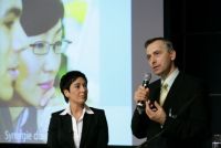 EU-Kommissar Ján Figel’ und Moderatorin Dunja Hayali eröffneten die Podiumsveranstaltung in Berlin, 