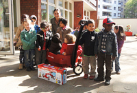 Inci Erdogan in Vertretung für die BaKiTa mit den Kindern der Kita St. Antonius Düsseldorf Inci Erdogan in Vertretung für die BaKiTa mit den Kindern der Kita St. Antonius Düsseldorf