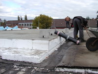 Dachdämmung mit IsoBouw V-A Gefälledachdämmsystem Hallenbad Northeim, Niedersachsen Dachdämmung mit IsoBouw V-A Gefälledachdämmsystem Hallenbad Northeim, Niedersachsen