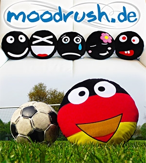 Deutschland Smiley Kissen zur Frauen-Fußball-WM - Moodrush.de erweitert Produktpalette Deutschland Smiley Kissen zur Frauen-Fußball-WM - Moodrush.de erweitert Produktpalette