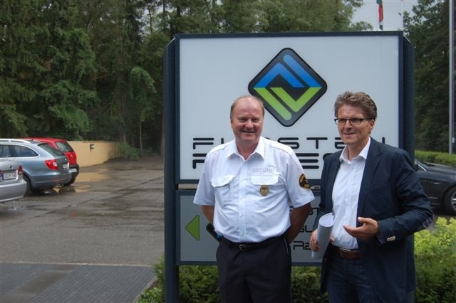 Landrats-Kandidat Guido Halfter lobt Investment Fürsten Forest Landrats-Kandidat Guido Halfter lobt Investment Fürsten Forest